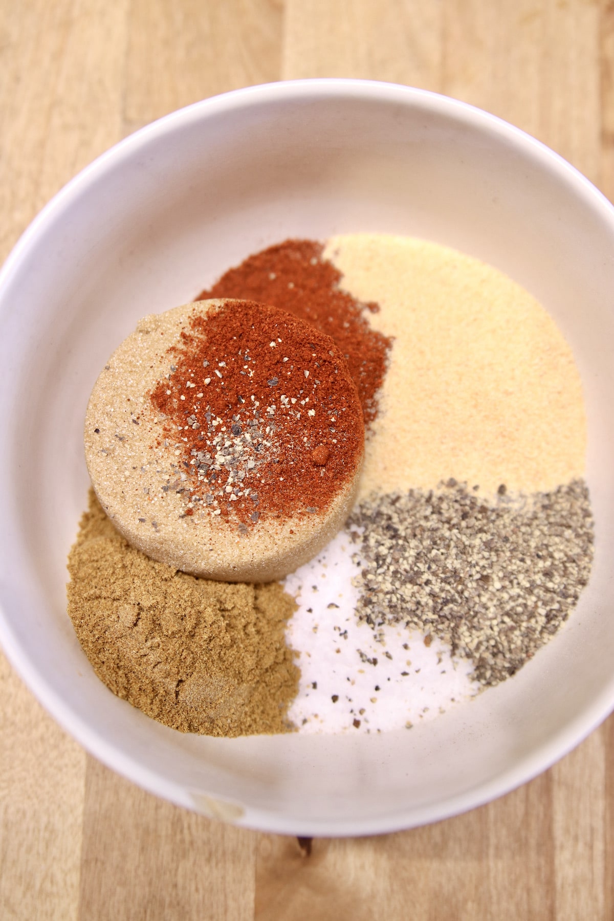 Fajita seasonings with brown sugar in a bowl.