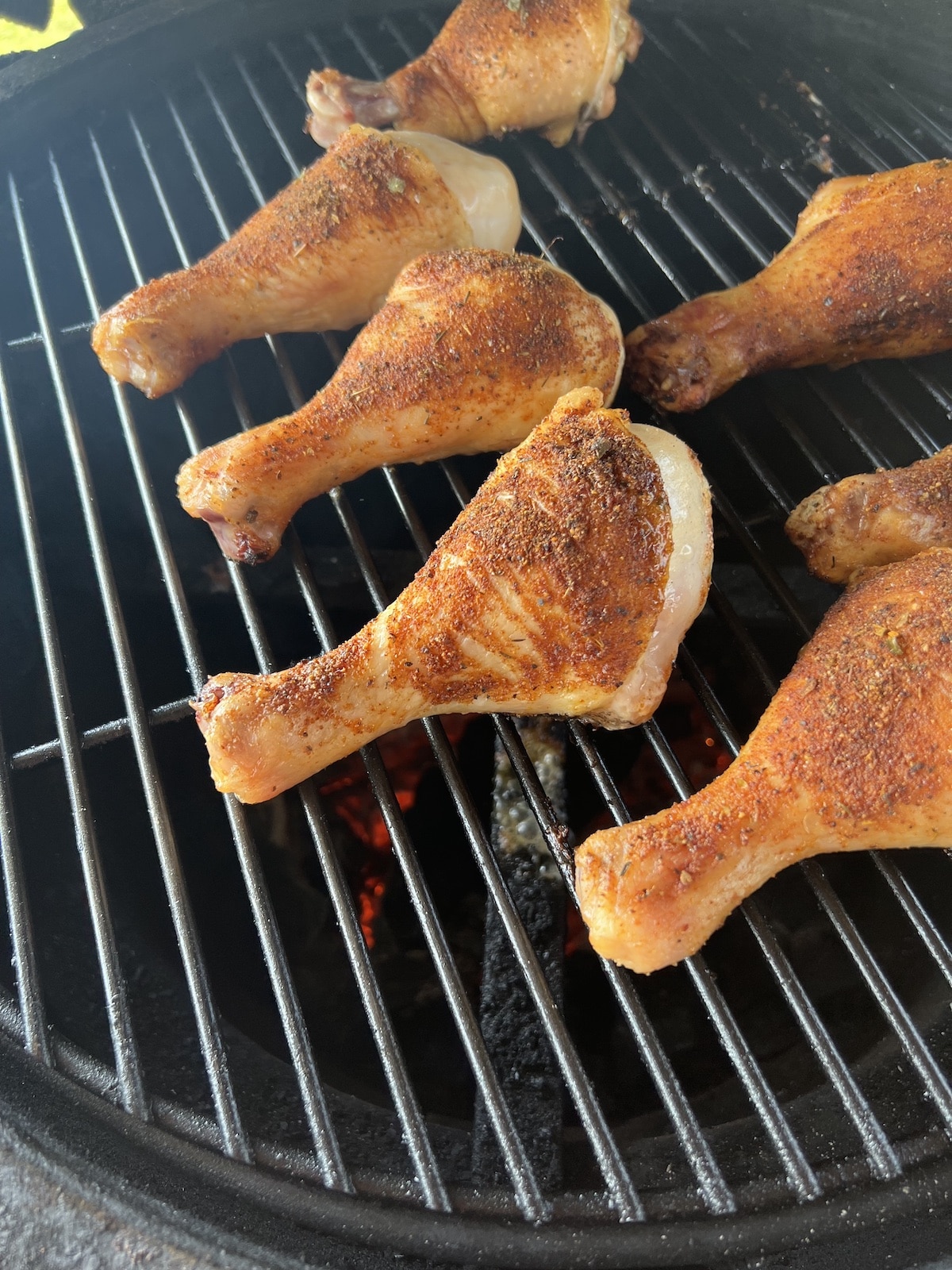 Smoked Drumsticks on a grill.
