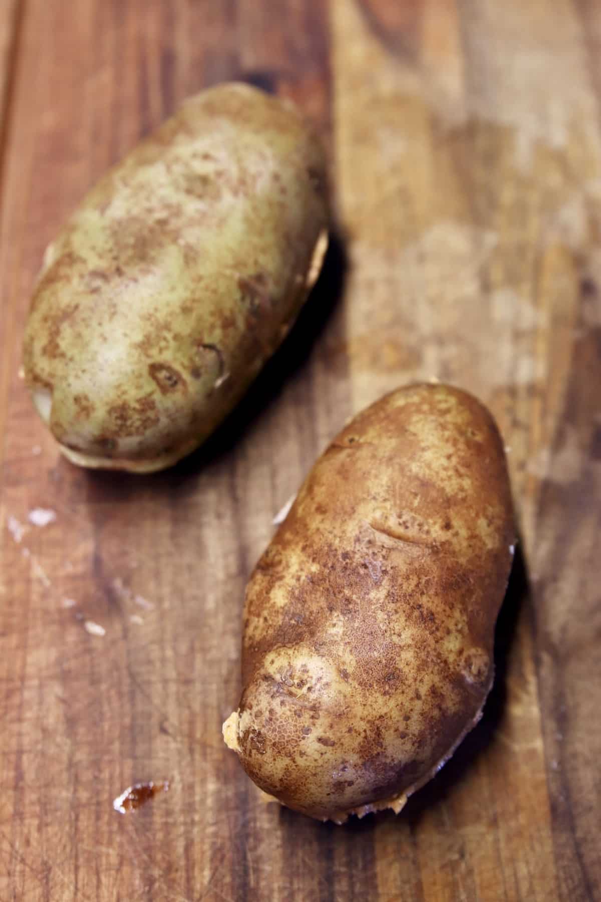 2 potatoes.